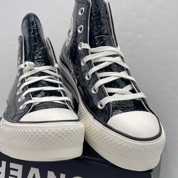 Converse WMNS High-Tops Platform Sneakers CTAS LIFT HI
BLACK/EGRET/BLACK - Picture 5 of 16